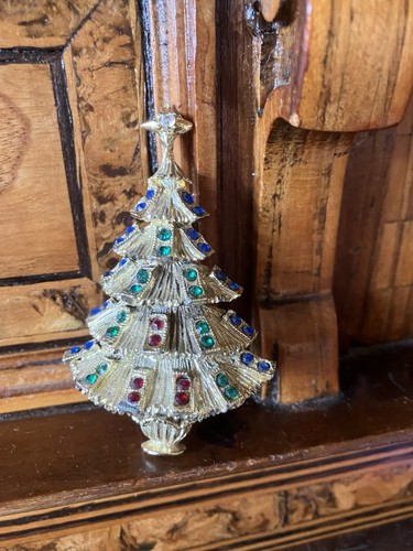 Christmas tree brooch - tree,