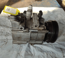 Compressore a/c  KIA SPORTAGE 2a Serie 2.0 CRDI 4WD n motore D4EA 110 KW 08a045