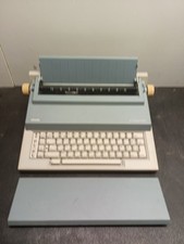 Macchina da scrivere portatile