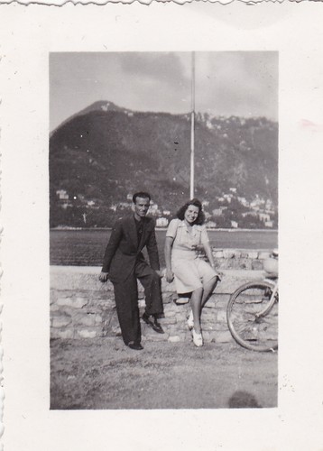 Foto coppia sul - lago,