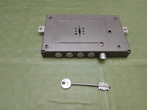 Serratura per porta blindata - serratura,