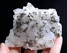 Esemplare minerale a grappolo