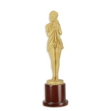 9934723-DS Scultura In Legno Figura Su Base Ragazza Triste 27x7x7cm Vintage