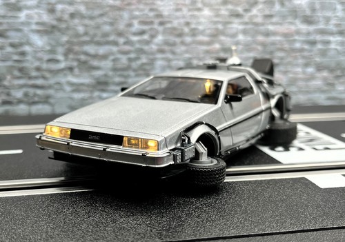 Flying delorean ritorno - delorean,