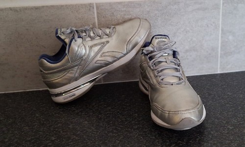 Reebok easytone - reebok,