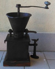 ANTICO MACININO IN FERRO