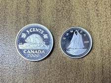 LOTTO 2 MONETE CANADA ELISABETTA II 5 + 10 CENTS 2000 ARGENTO 925 PR