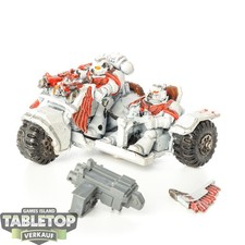 Dark Angels - Ravenwing Attack Bike - parzialmente dipinta