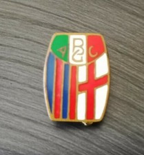 Distintivo Calcio BOLOGNA anni 60  TRICOLORE con piedino 