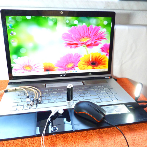 Acer 8943 cinema monster - 8943,