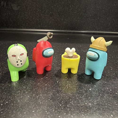 Among mini figure - us,