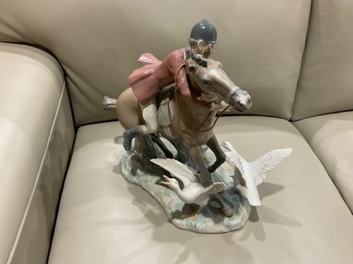 Lladro retired large - lladro,