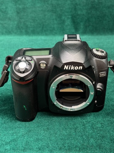 Solo corpo fotocamera - , nikon