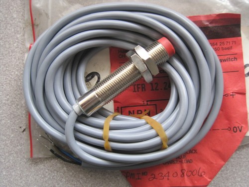 Nuovo interruttore prox baumer - interruttore,