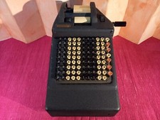 Calcolatrice meccanica anni 30