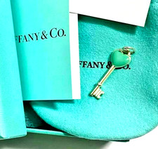 Collana con ciondolo chiave