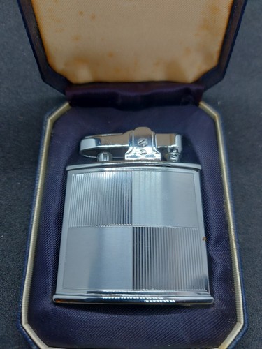 Mint condition ronson standard - ronson,