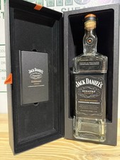 Bottiglia vuota Jack Daniels