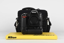 Nikon D90 + Battery Grip +