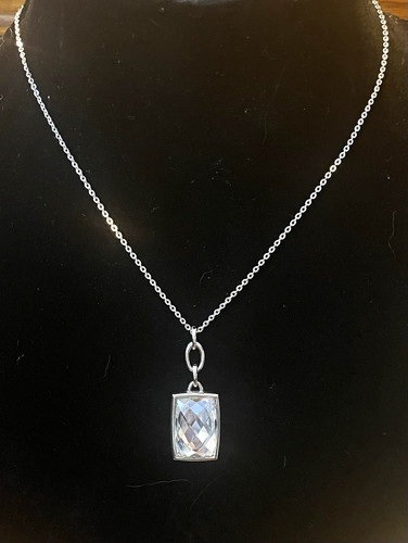 Collana con ciondolo cristallo