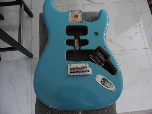 Corpo fender stratocaster mim - fender,