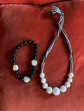 Girocollo con grandi palle