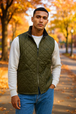 BARBOUR MONTY GILET / GILET in oliva prezzo al dettaglio consigliato $ 180 ~ aspetto nitido, caldo e confortevole