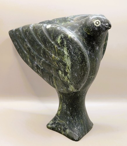 Stone carving bird artist - -,
