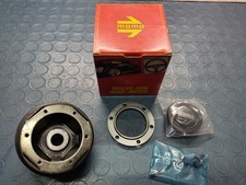 MOZZO PER VOLANTE SPORTIVO MOMO K7213