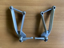 KIT PEDANE  POGGIAPIEDI POSTERIORE  MV AUGUSTA F4 750/1000