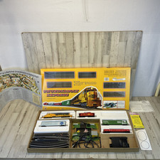 Mehano Thunderbolt Express HO Train Set - Pillsbury Green Giant Figure 8 Track