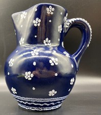 Brocca latte o acqua blu e