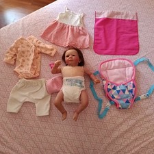 Bambola Reborn In Ottime Condizioni 50cm,Con ampio Vestiario E Accessori Vari.