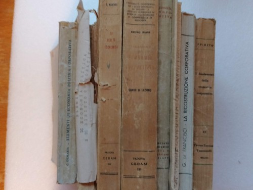 Lotto libri economia - lotto, 9