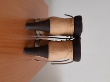 Scarponcino simil cuoio, tacco 10 cm, quasi nuovo, marca prima donna, n 35