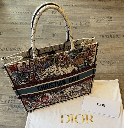Christian dior book - book, tote