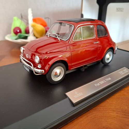 Fiat 500 rosso - l, de