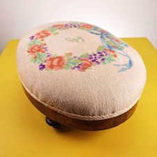 porta spilli fine 800 in legno, lettera F