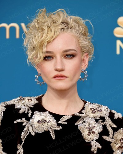 Foto julia garner 8x10 lucida - garner,
