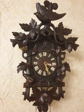 Antico orologio a cucù