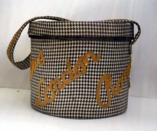 ANTICA VECCHIA CAPPELLIERA DA