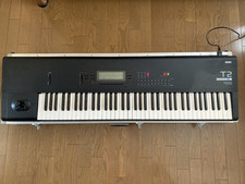 Korg vintage synth - t2,