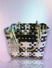 • Borsa a Secchiello MARNI