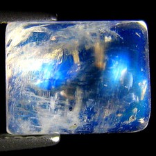 Gemma cabina pietra luna blu