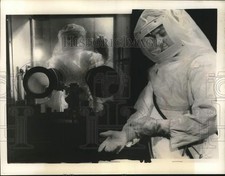 1955 Press Photo Technician
