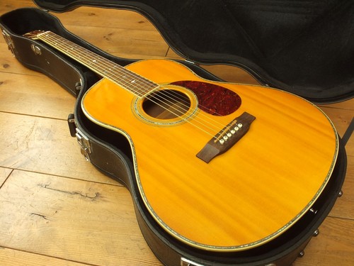 Crafter 050 am chitarra - **, ta