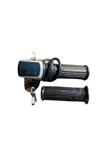Acceleratore con blocchetto - con,