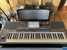 KORG PA900 Keyboards