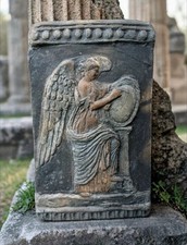 BASSORILIEVO MUSA TERRACOTTA