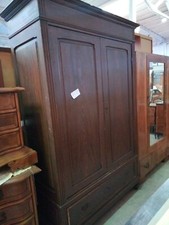 armadio antico restaurato